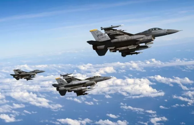 Συνετρίβη F-16 των ΗΠΑ κατά τη διάρκεια γυμνασίων στη Νότια Κορέα – Σώθηκε ο πιλότος