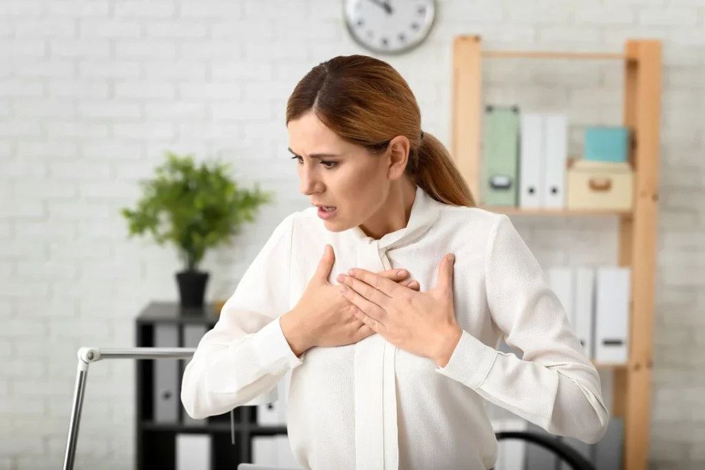 Δείτε πώς να σταματήσετε τον βήχα άσθματος – Τα συνοδευτικά συμπτώματα