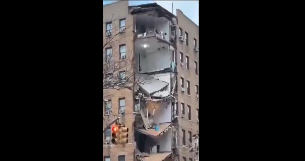 Νέα Υόρκη: Κατέρρευσε τοίχος επταώροφης πολυκατοικίας στο Μπρονξ – «Ήταν πραγματικά τρομακτικό» (βίντεο)