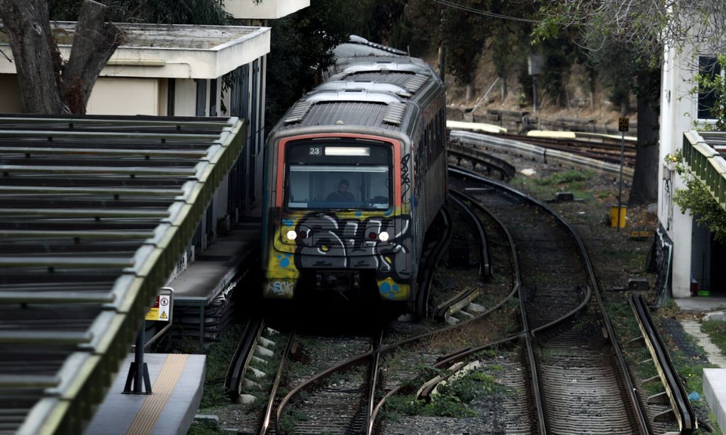 Χωρίς ΗΣΑΠ, τραμ και μετρό η Αθήνα, παρά τη δικαστική απόφαση που έκρινε παράνομη τη στάση εργασίας