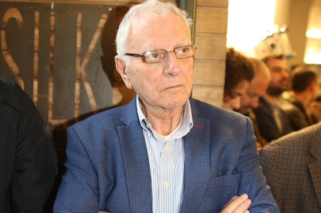 Κ.Χαρδαβέλλας: «Δεν συμφωνώ με την υιοθεσία από ομόφυλα ζευγάρια – Το παιδί χρειάζεται τη μάνα και τον πατέρα»