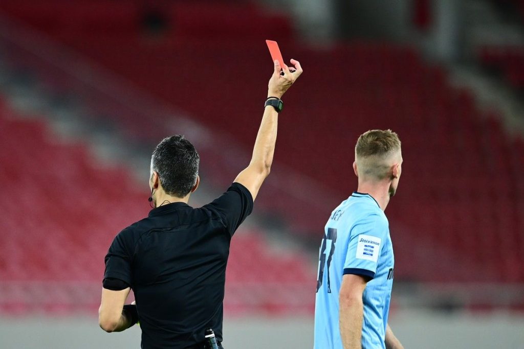 Ελληνικό πρωτάθλημα: Δεν κάνουν πίσω οι διαιτητές – Στον «αέρα» οι αγώνες του Σαββατοκύριακου