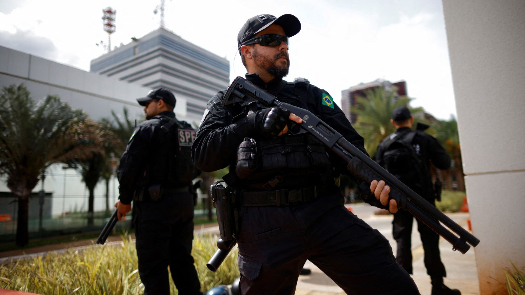 Βραζιλία: Άνδρας για να ξεφύγει από την αστυνομία πήδηξε από μπαλκόνι και σκοτώθηκε – Είχε προσπαθήσει να μαχαιρώσει 2 άτομα