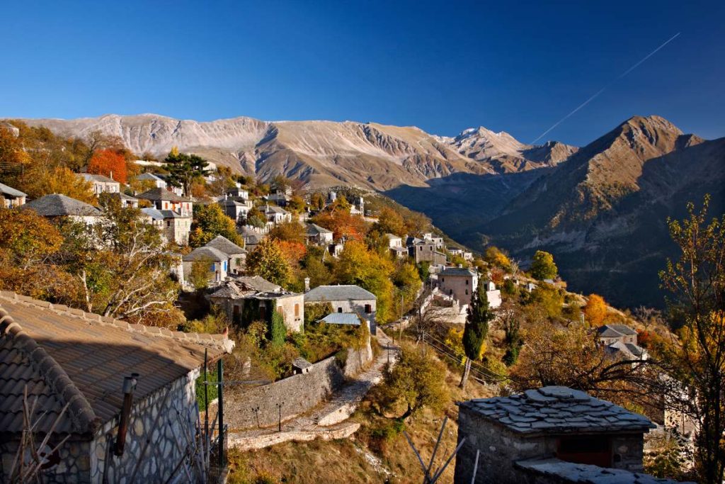 10+1 ελληνικά ορεινά χωριά που αποτελούν τους τοπ χειμερινούς προορισμούς