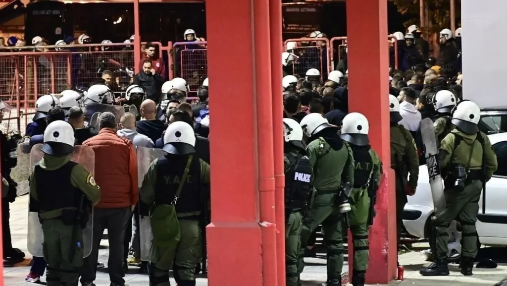 Ρέντης: Βρήκαν πυρίτιδα και στα χέρια του 26χρονου μάνατζερ τράπερ