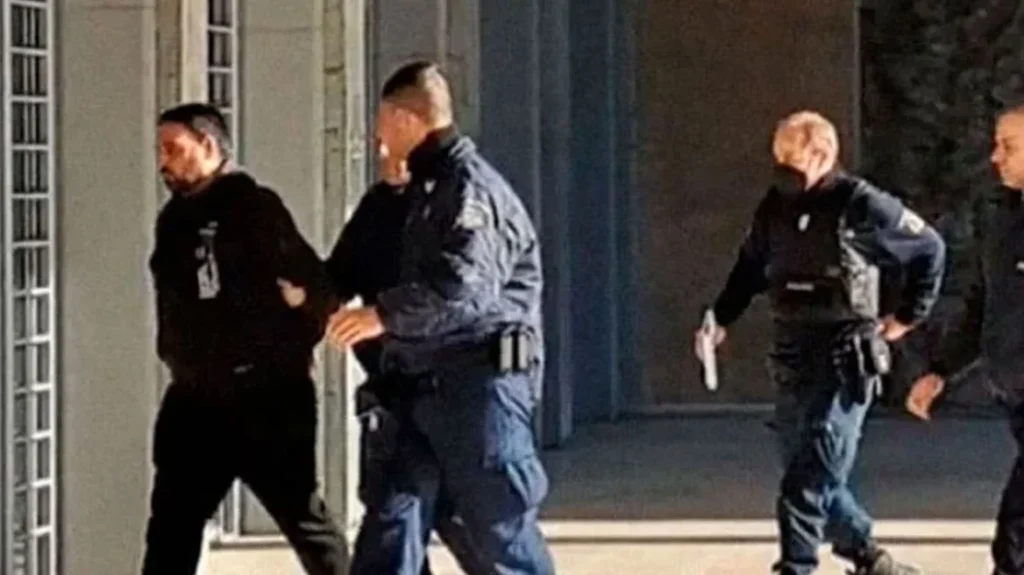 Έρευνα στο σπίτι του 37χρονου ιδιοκτήτη των σκύλων που σκότωσαν την 50χρονη στη Θεσσαλονίκη 