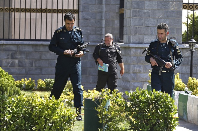 Ιράν: Επίθεση ανταρτών σε αστυνομικό τμήμα – 11 νεκροί αστυνομικοί