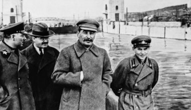 Σαν σήμερα ο Στάλιν διέταξε τη δίωξη των Ελλήνων που βρίσκονταν σε εδάφη της ΕΣΣΔ