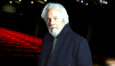 «Έφυγε» από την ζωή σε ηλικία 85 ετών ο σπουδαίος ηθοποιός Γιώργος Μιχαλακόπουλος – Ήταν ο περιβόητος «ποιητής Φανφάρας»