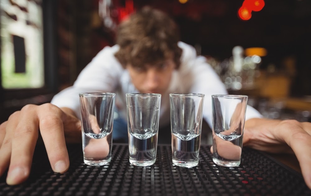 Ποιες είναι οι καταληλλότερες συμβουλές για την ασφαλή κατανάλωση αλκοόλ και πως μπορούμε να προλάβουμε το hangover;