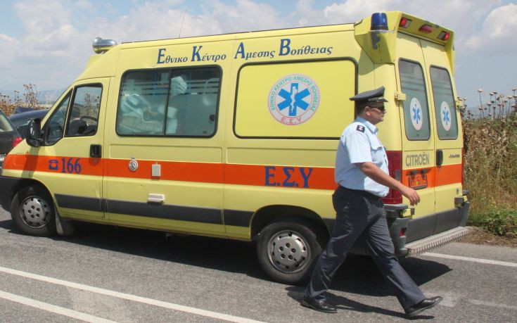 Χαλκίδα: Στο νοσοκομείο 25χρονος οδηγός μετά από τροχαίο στη λεωφόρο Παπαστρατή