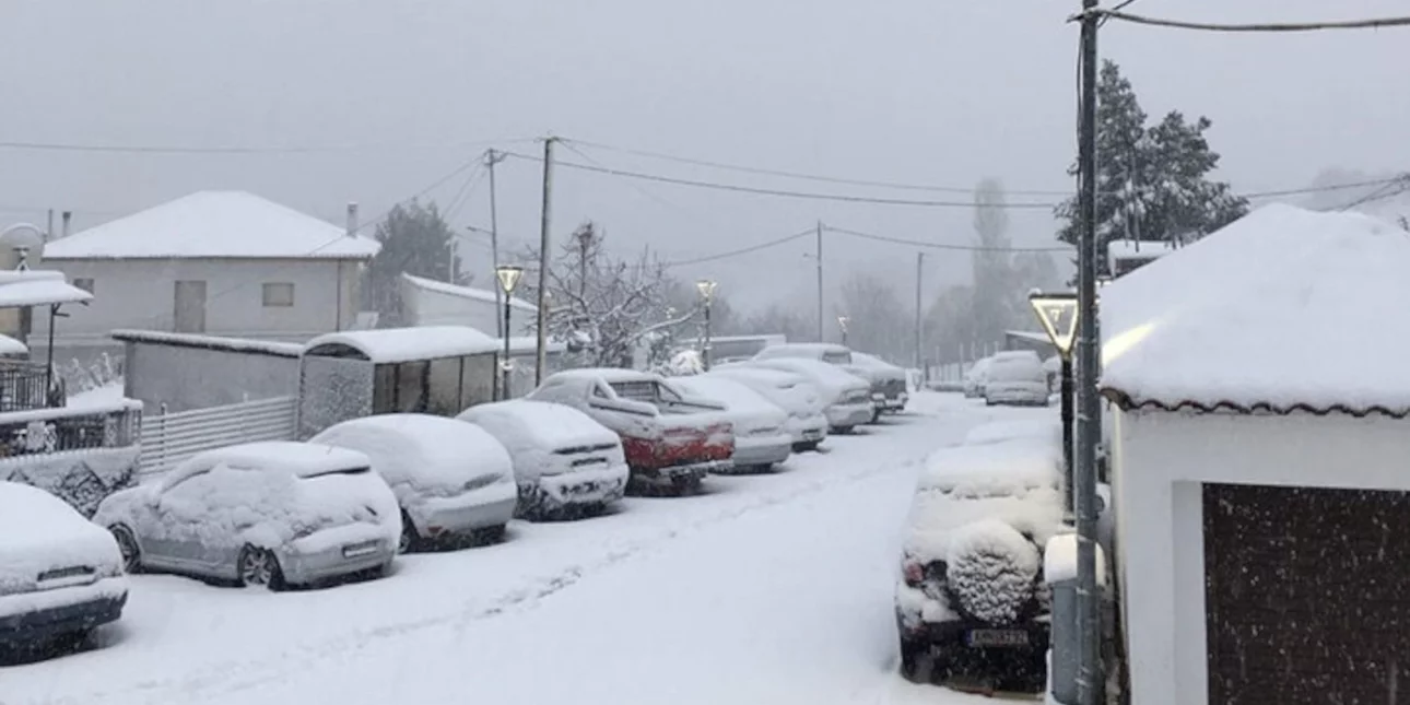 Σφοδρή χιονόπτωση στα ορεινά της Ξάνθης – Απαγόρευση κυκλοφορίας φορτηγών προς Κομοτηνή