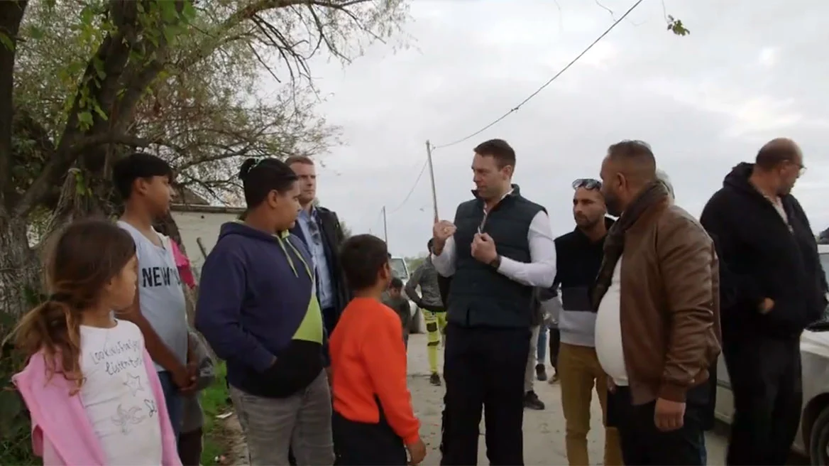 Τον καταυλισμό των Ρομά στα Σαγαίικα Αχαΐας επισκέφθηκε ο Σ.Κασσελάκης