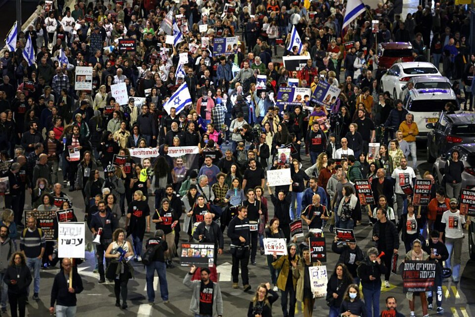 Ισραήλ: Ογκώδεις διαδηλώσεις κατά της κυβέρνησης Νετανιάχου – Ζητούν την παραίτησή της