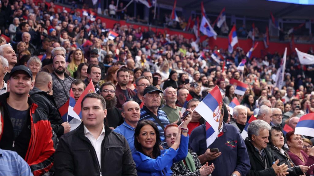 Ψηφίζουν σήμερα στη Σερβία: Φαβορί το κόμμα του Αλεξάνταρ Βούτσιτς αλλά με απώλειες