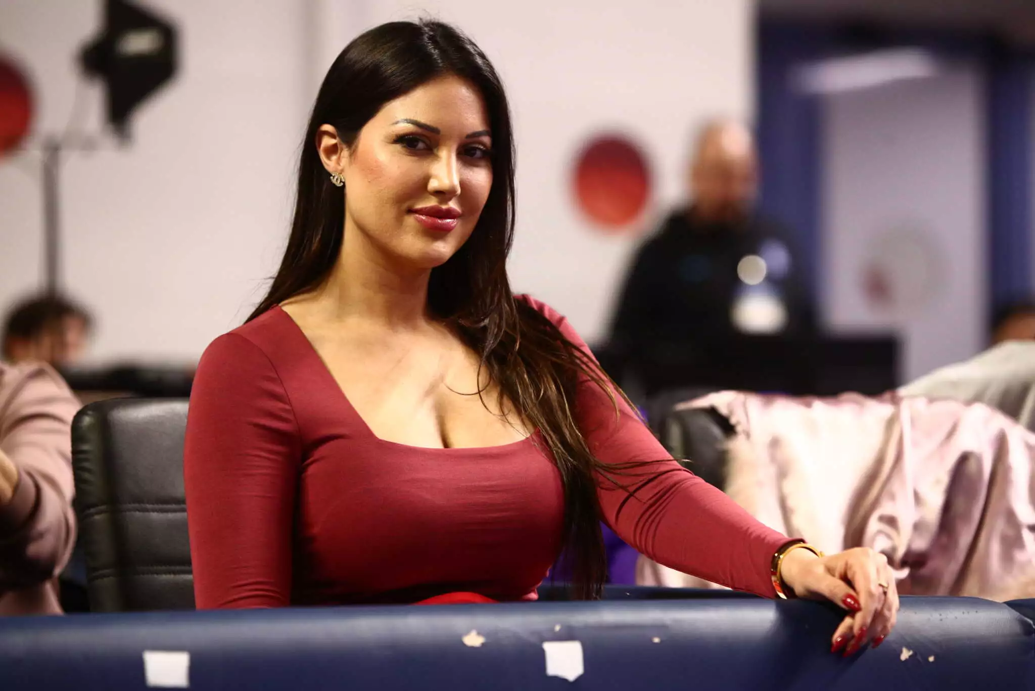 All Star Game: Η εντυπωσιακή σύντροφος του Τόμας Γουόκαπ Εστρέλα Νούρι μαγνήτισε όλα τα βλέμματα (φωτο) 