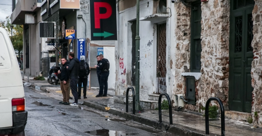Πυροβολισμοί στο Γκάζι: Αλβανοί μπράβοι οι δράστες – Ανθρωποκυνηγητό για τη σύλληψή τους