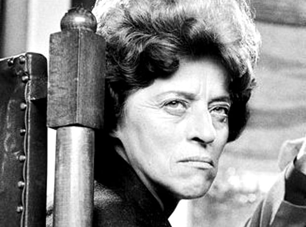 Το αφιέρωμα της Φίνος Φιλμ για τα 13 χρόνια από τον θάνατο της Τασσώ Καββαδία (βίντεο)