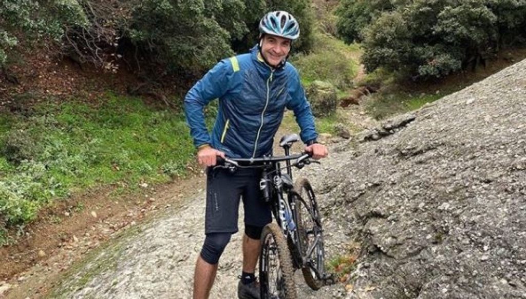 O K.Μητσοτάκης έπεσε από το ποδήλατο αλλά το Μαξίμου έδωσε εντολή να «θαφτεί» η είδηση