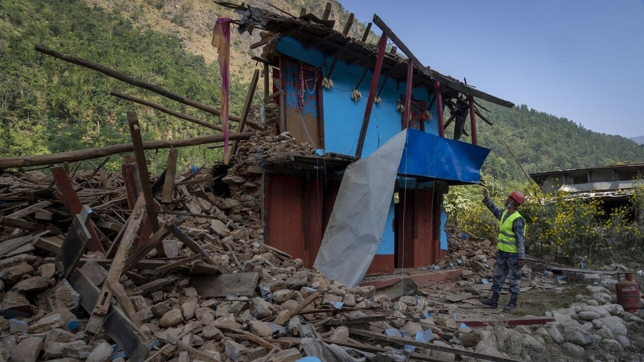 Κίνα: Τουλάχιστον 100 νεκροί από τον σεισμό των 5,9 Ρίχτερ – Άλλοι 96 άνθρωποι τραυματίστηκαν