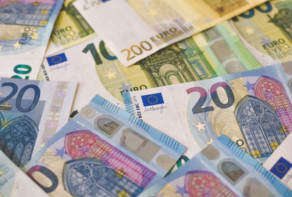 Επίδομα προσωπικής διαφοράς: Ποιοι συνταξιούχοι θα λάβουν 100, 150 ή 200 ευρώ
