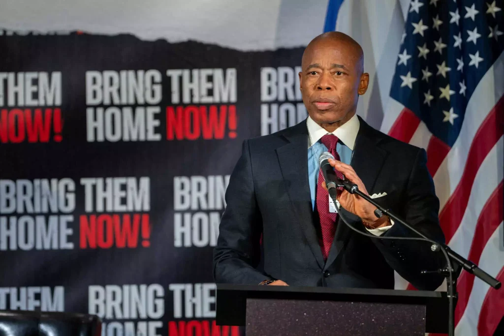 Δήμαρχος της Νέας Υόρκης: «Εδώ μπορείς να ζήσεις τα πάντα ακόμα και τρομοκρατικές επιθέσεις»