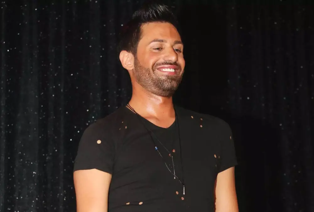 Η τελευταία τηλεοπτική εμφάνιση του Ν.Φλωρινιώτη στη σκηνή του J2US (βίντεο) 