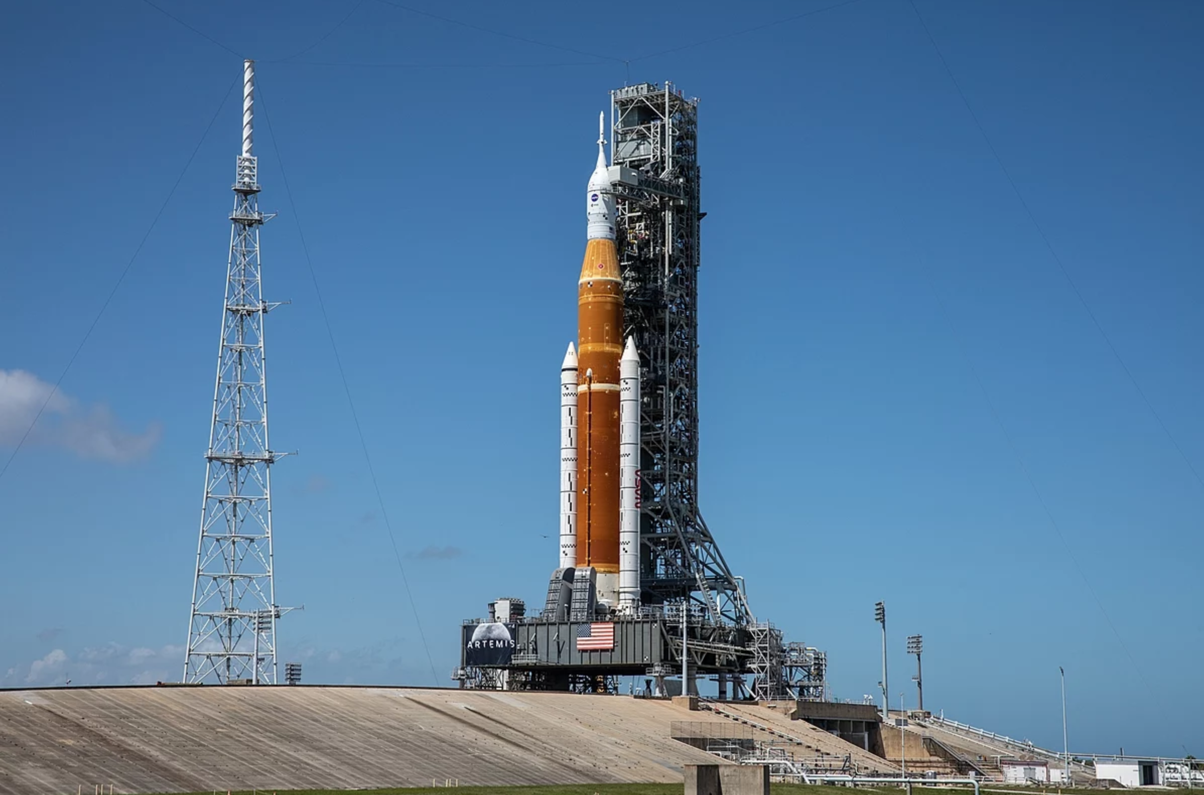 ΗΠΑ: «Αστροναύτης από χώρα που δεν έχει ακόμα αποφασιστεί θα πατήσει στο έδαφος της Σελήνης»