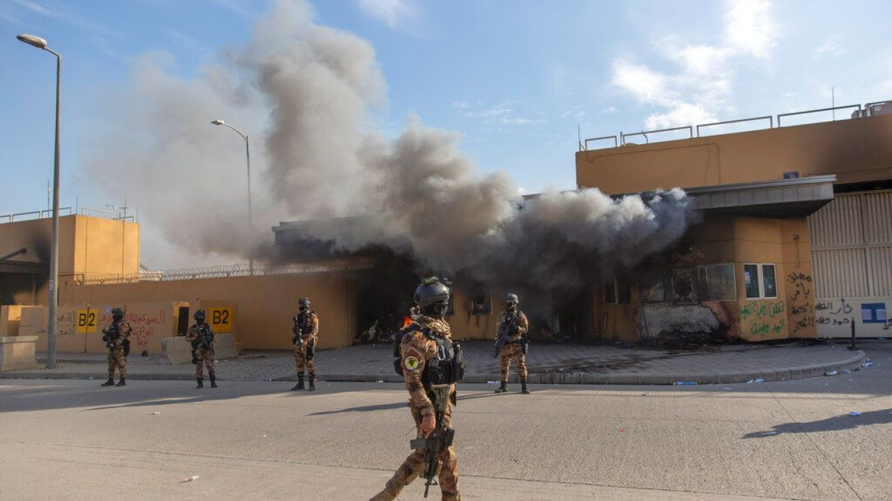 Ιράκ: Ρουκέτα εκτοξεύτηκε εναντίον βάσης των ΗΠΑ την ημέρα επίσκεψης Αμερικανίδας διπλωμάτη στη Βαγδάτη