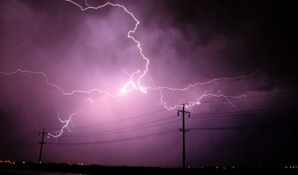 Η ΕΜΥ επικαιροποίησε το έκτακτο δελτίο επιδείνωσης του καιρού – Πού προβλέπονται ισχυρές βροχές και καταιγίδες