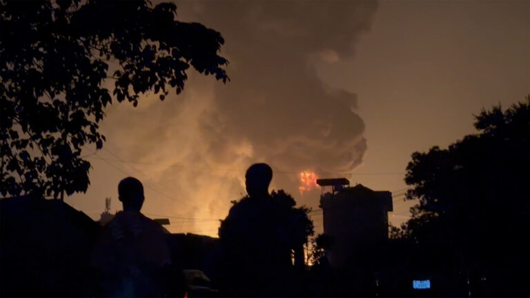 Γουινέα: Έκρηξη σε εγκατάσταση αποθήκευσης καυσίμων – Τουλάχιστον 23 νεκροί και 241 τραυματίες