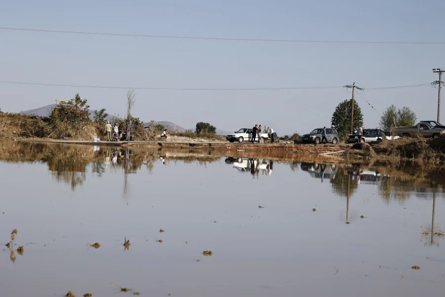 Θεσσαλία: Ξεκίνησε η προκαταβολή του μισού της επιχορήγησης για τους πληγέντες από τις πλημμύρες