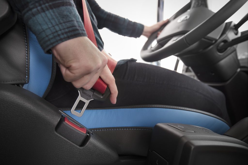 Δεν φοράτε ζώνη ασφαλείας στο αυτοκίνητο; – Αυτό είναι το πρόστιμο