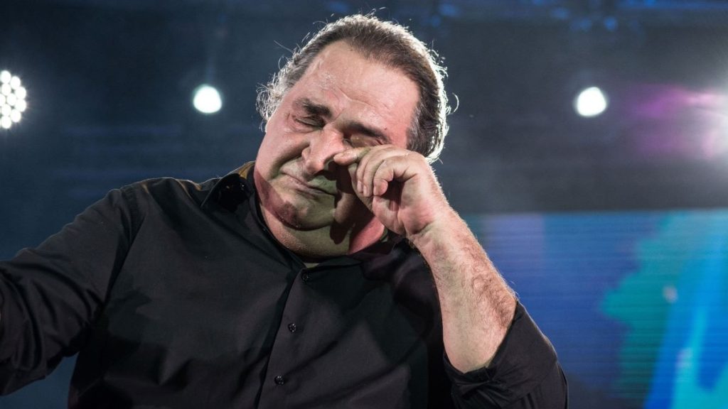 Το «Χ» αποχαιρετά τον Βασίλη Καρρά: «Καλό ταξίδι στον άρχοντα της νύχτας»