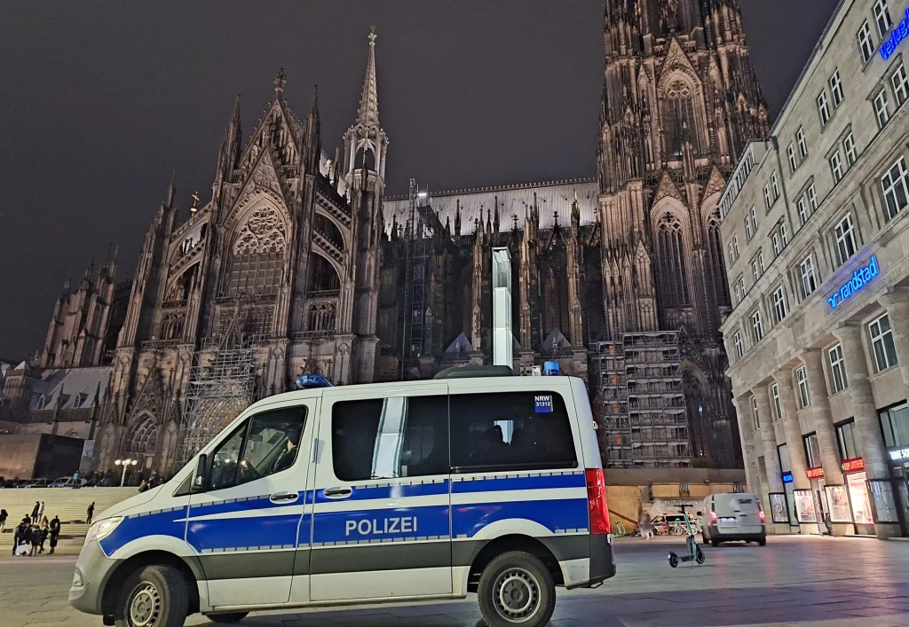 Συναγερμός στην Ευρώπη για τρομοκρατικό χτύπημα Χριστούγεννα και Πρωτοχρονιά
