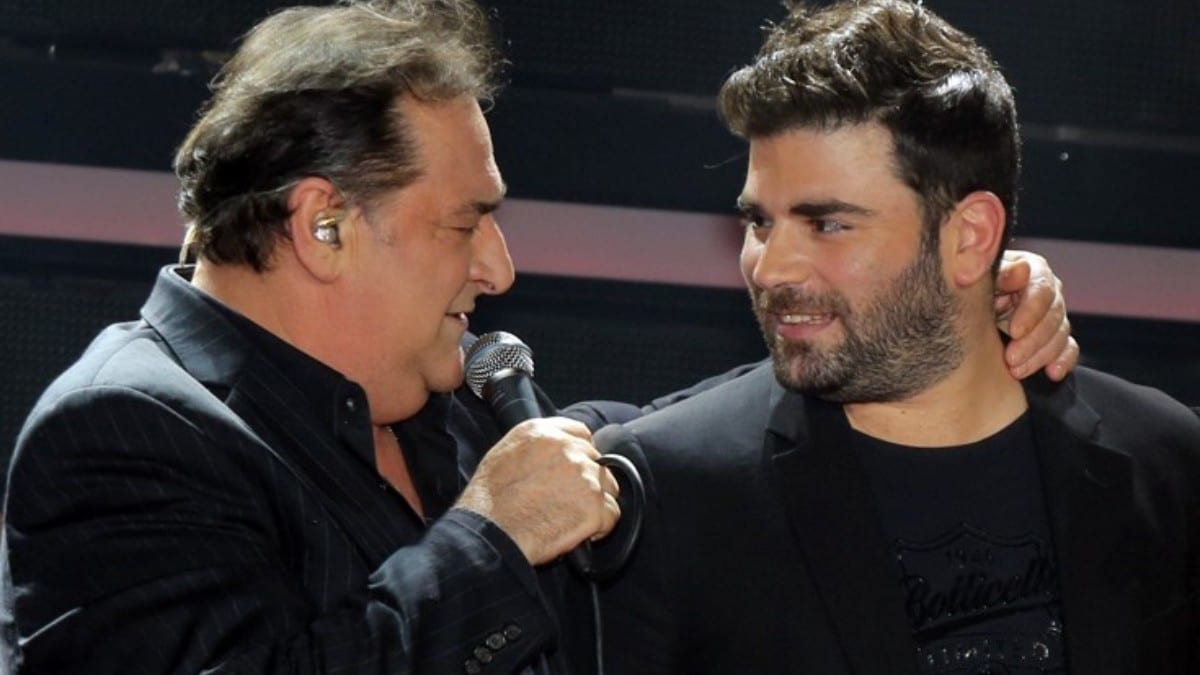 Όταν ο Β.Καρράς είχε αναφερθεί στον Π.Παντελίδη: «Κάναμε παρέα κάθε μέρα – Τον είχα σαν παιδί μου» (βίντεο) 