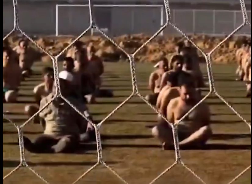 Γάζα: Στρατόπεδο συγκέντρωσης με γυμνούς κρατούμενους και παιδιά (βίντεο)