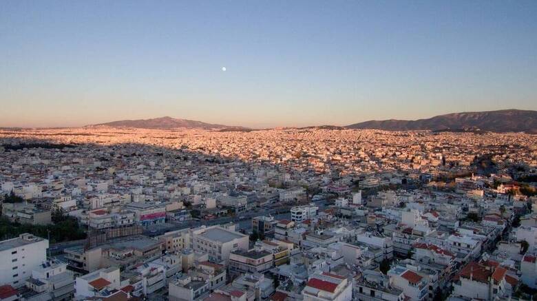 Καιρός: Xριστουγεννιάτικη… άνοιξη σήμερα με υψηλές θερμοκρασίες