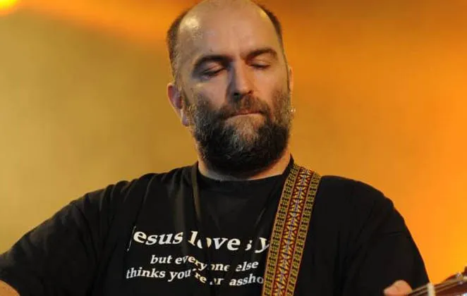 Η ανάρτηση του Μπάμπη Στόκα για το χαμό του Βασίλη Καρρά – «Καλό ταξίδι»