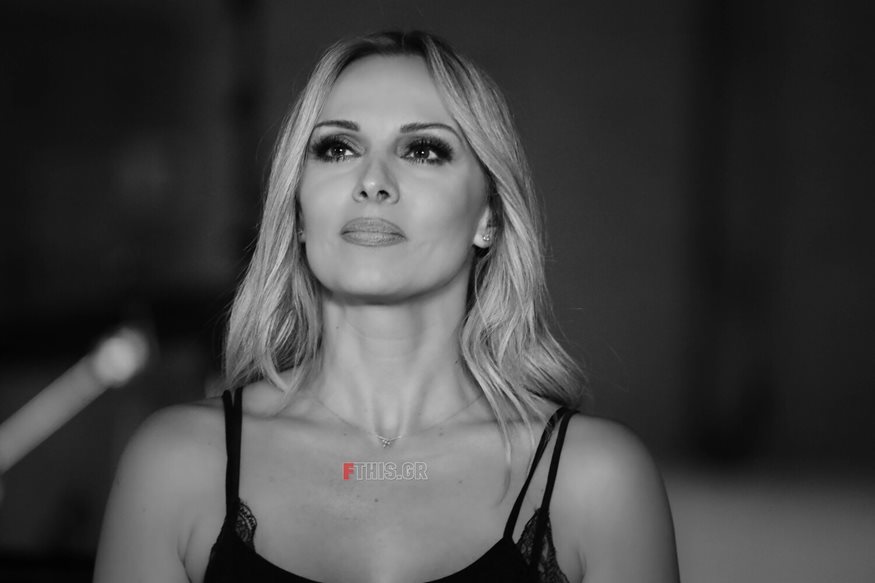 Πέγκυ Ζήνα: «Ο Βασίλης Καρράς ήταν γενναιόδωρος και αυθεντικός»