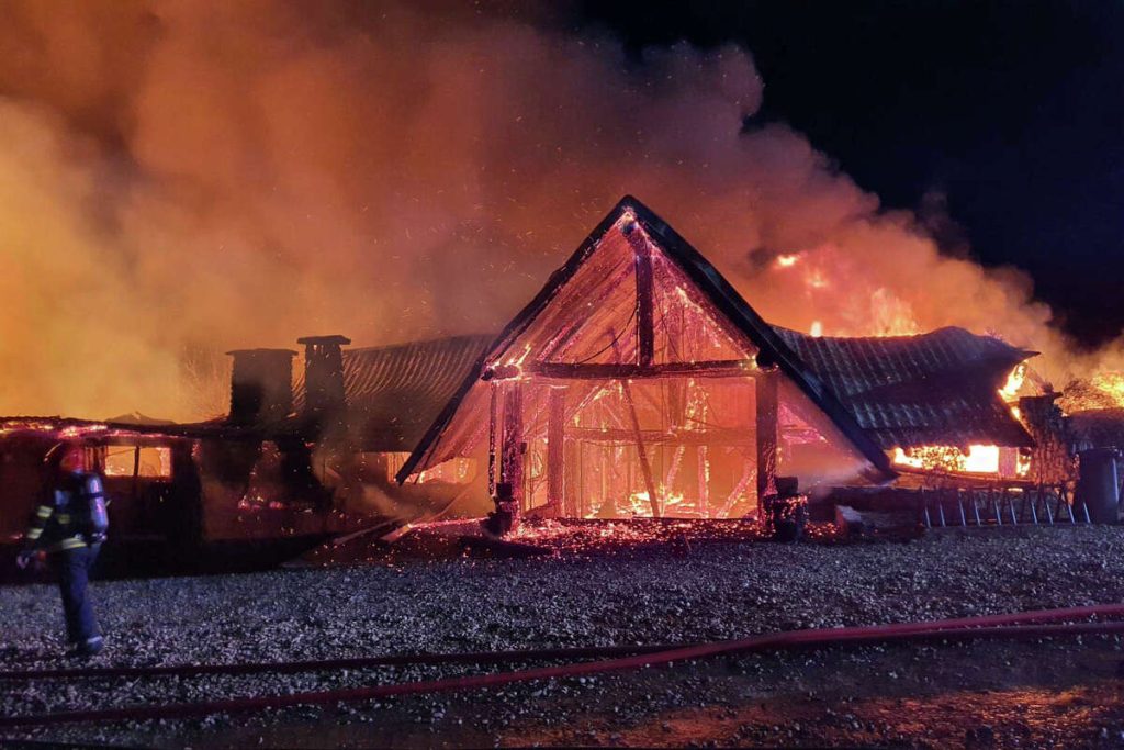 Ρουμανία: Φωτιά ξέσπασε σε ξενώνα – Πέντε άνθρωποι έχασαν τη ζωή τους