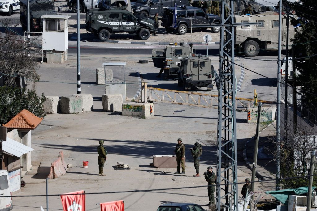 Δυτική Όχθη: Τουλάχιστον έξι νεκροί σε επιχείρηση του ισραηλινού Στρατού σε καταυλισμό προσφύγων