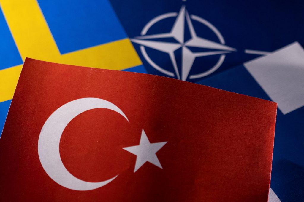Η Σουηδία κλείνει τους λογαριασμούς των Κούρδων και άρει το εμπάργκο όπλων στην Τουρκία για το «ναι» στο ΝΑΤΟ