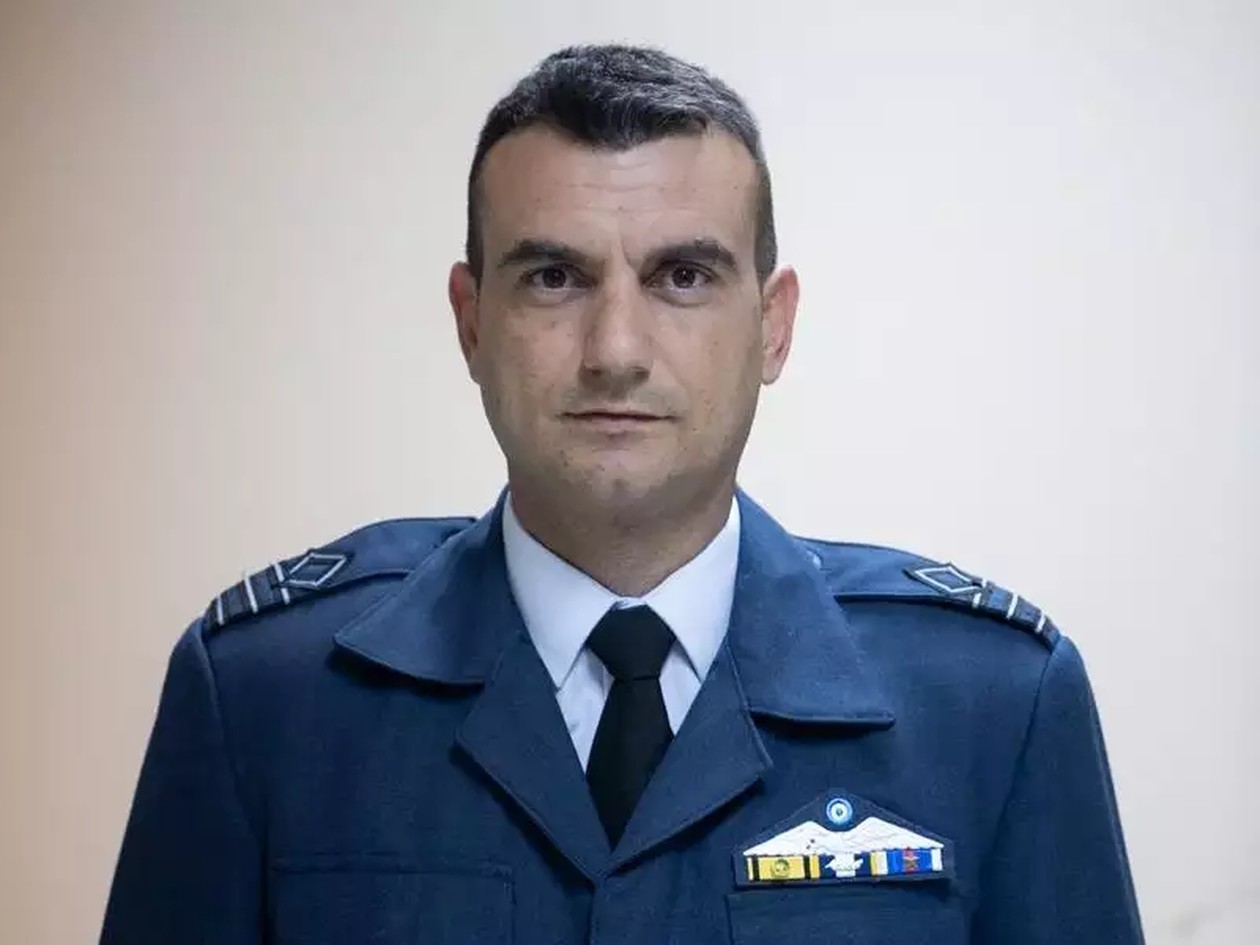 Ένοπλες Δυνάμεις: Τριήμερο πένθος για τον θάνατο του επισμηναγού Επαμεινώνδα Κωστέα