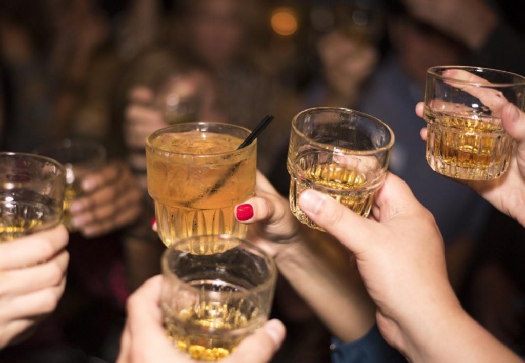 Ν.Θωμαΐδης για νοθευμένα ποτά: «Μπορούν να προκαλέσουν τύφλωση μέχρι και θάνατο»