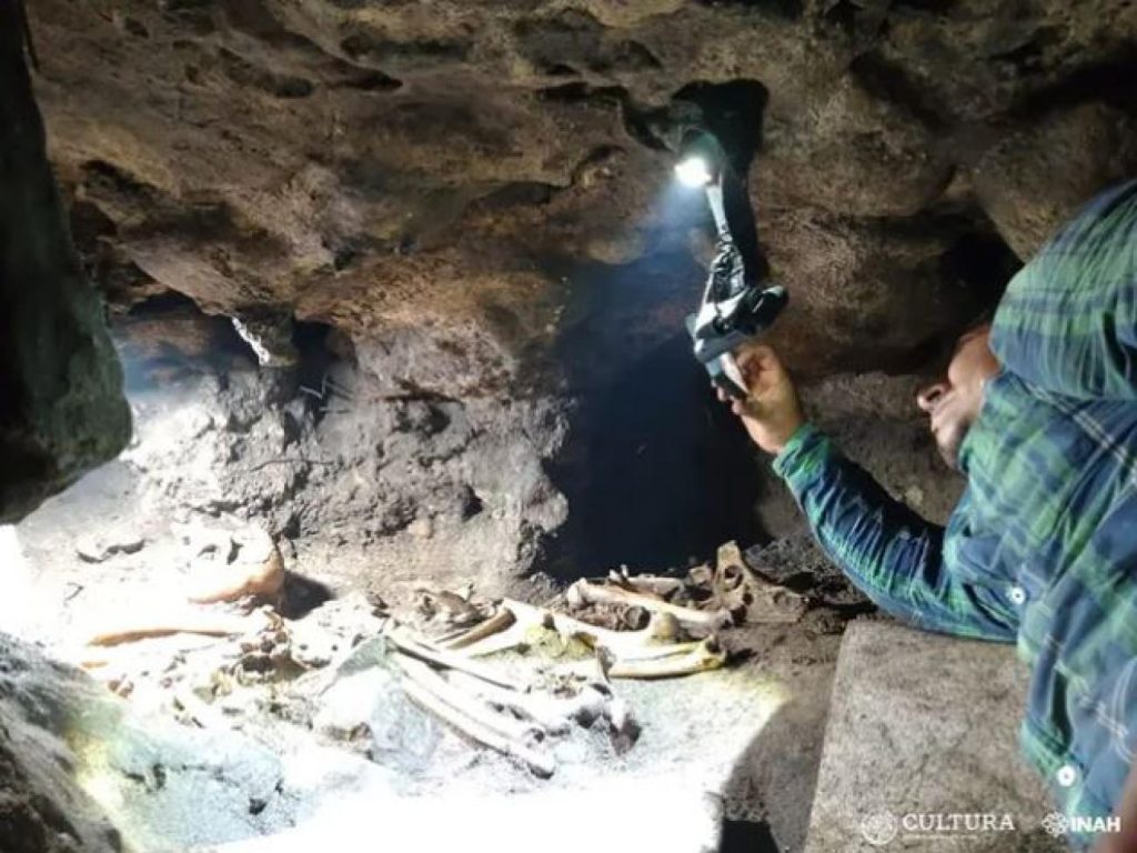 Μεξικό: Βρέθηκε σπηλιά σφραγισμένη από τους Μάγια με ανθρώπινους σκελετούς και λείψανα ζώων (βίντεο)