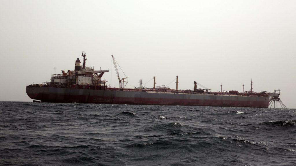 Μαύρη Θάλασσα: Εμπορικό πλοίο με σημαία Παναμά ανατινάχτηκε από νάρκη – Δύο τραυματίες