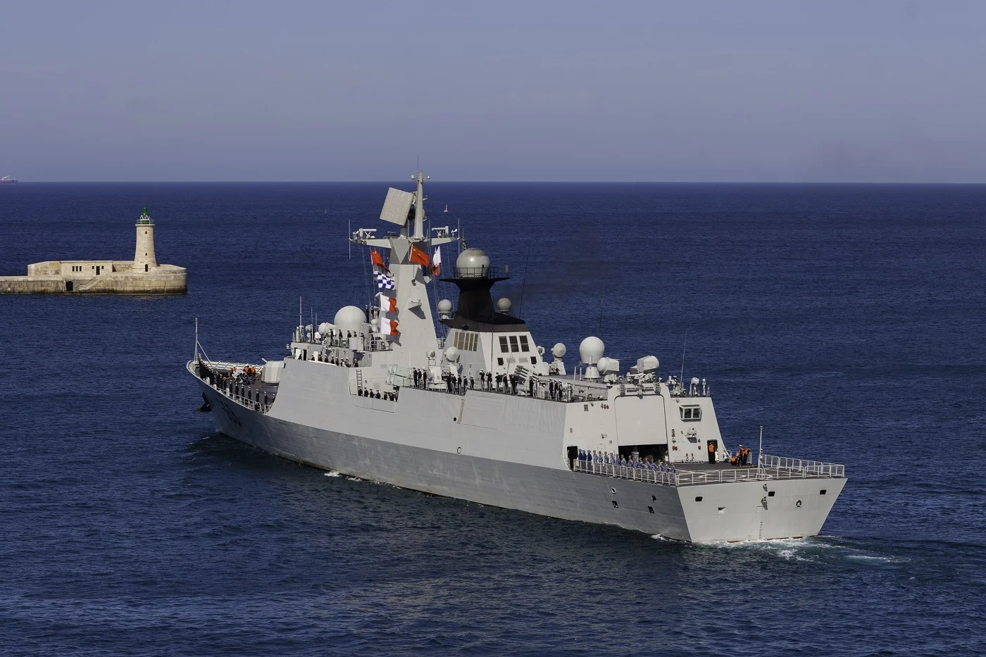 Ο πρώην αρχηγός του ναυτικού της Κίνας ορίστηκε νέος υπουργός Άμυνας