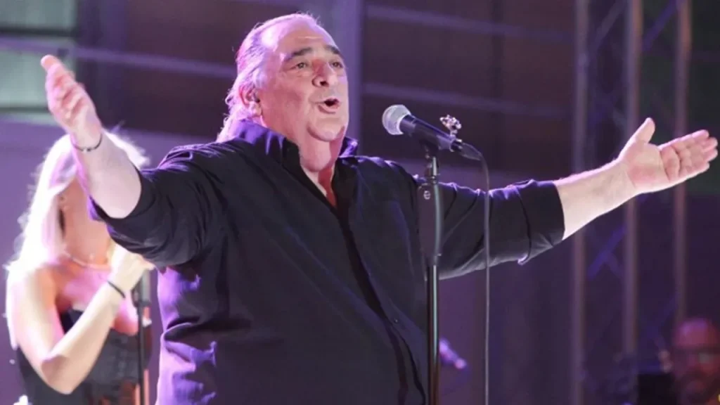 Το τελευταίο τραγούδι που έγραψε ο Β.Καρράς: «Ίσως να κυκλοφορήσει το 2024 – Θα το λατρέψει ο κόσμος»