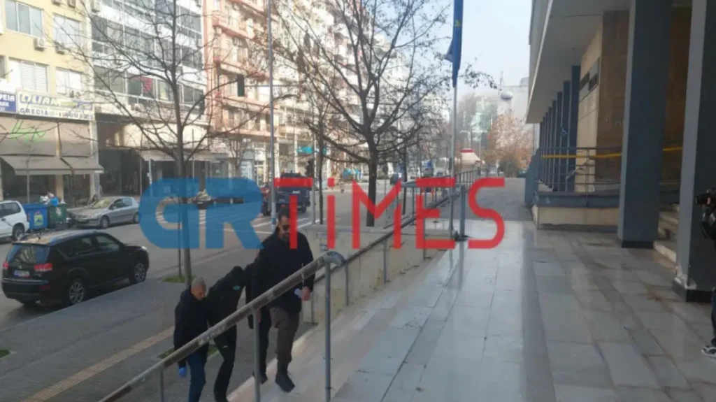Θεσσαλονίκη: Ενώπιον του ανακριτή ο 44χρονος Νορβηγός για τη δολοφονία του αστυνομικού